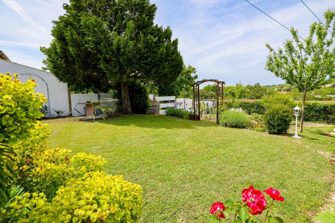 Villa "Logis Debussy"- Saintes Exterior foto